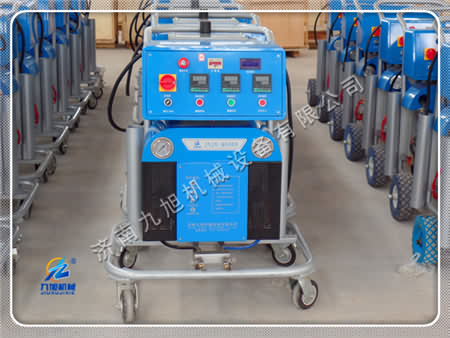 求聚氨酯發泡機那里的質量好??